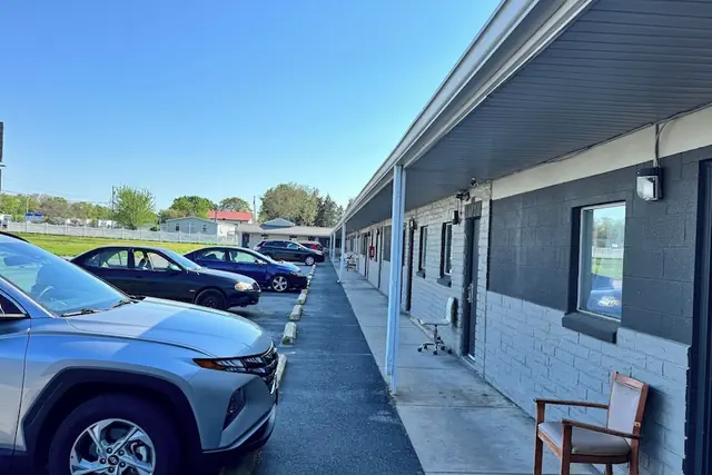 Photo 1 - Royal Inn Motel Chambersburg