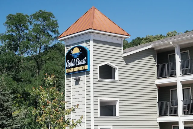 Photo 1 - Gold Coast Inn - At the Bay in Traverse City