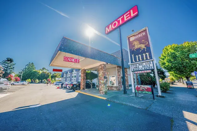Photo 1 - Unicorn Inn by OYO Portland