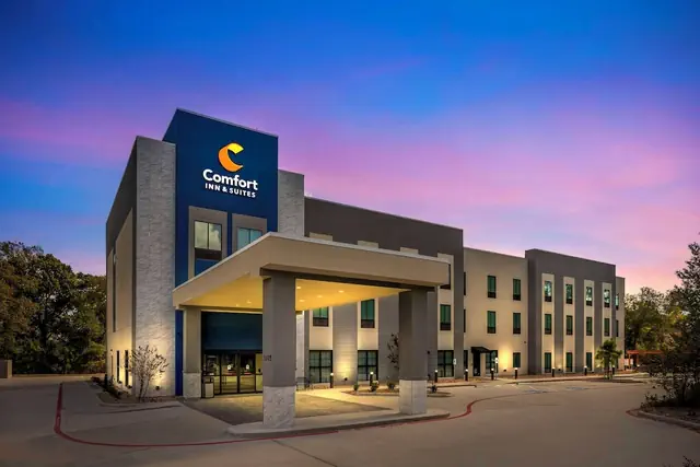 Photo 1 - Comfort Inn & Suites Huntsville Near University