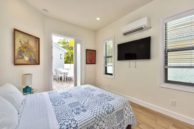 Photo 1 - Sorrento Cabana: 1-Bedroom Cabana Near Vanderbilt Beach – Perfect for a Tranquil Beachside Escape