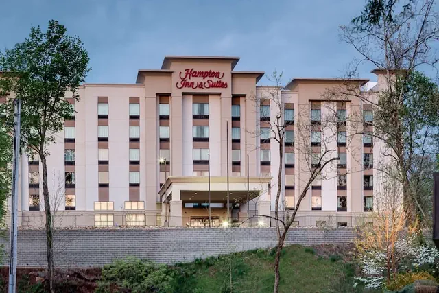 Photo 1 - Hampton Inn & Suites Knoxville Papermill Drive