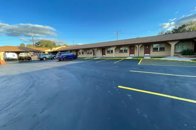 Photo 1 - Shangri La Motel Ocala near Hwy 301
