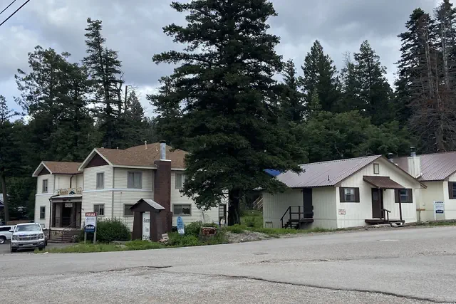 Photo 1 - Summit Inn