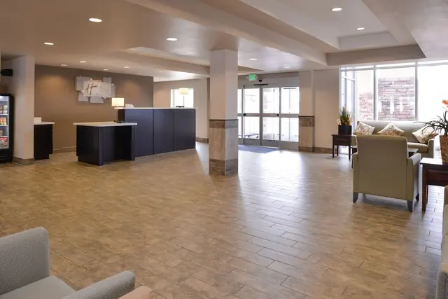 Photo 1 - Holiday Inn Express & Suites Williams by IHG