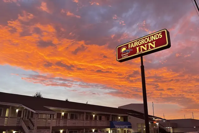 Photo 1 - Fairground Inn
