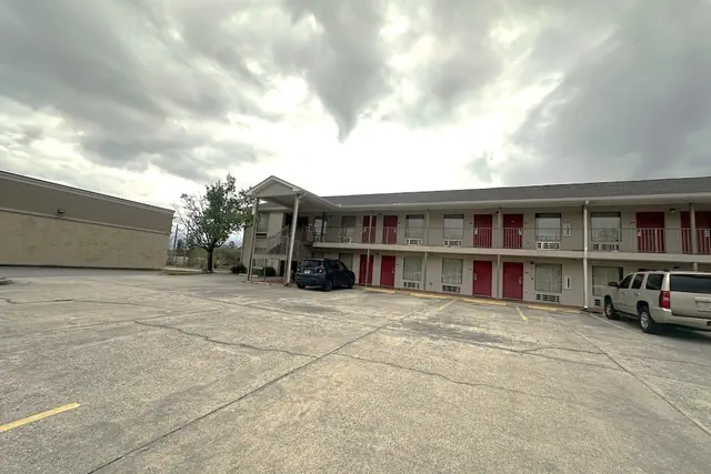 Photo 1 - OYO Hotel East Macon I-75