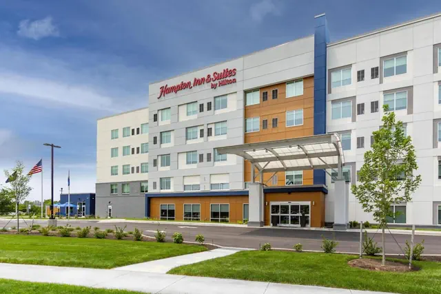 Photo 1 - Hampton Inn & Suites By Hilton Louisville East Oxmoor