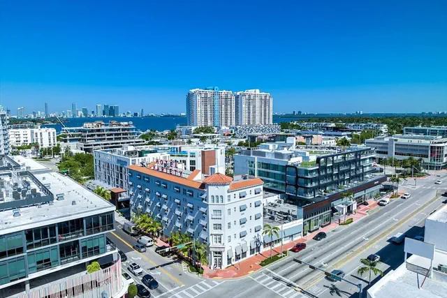 Photo 1 - Global Luxury Suites at The Apex Miami