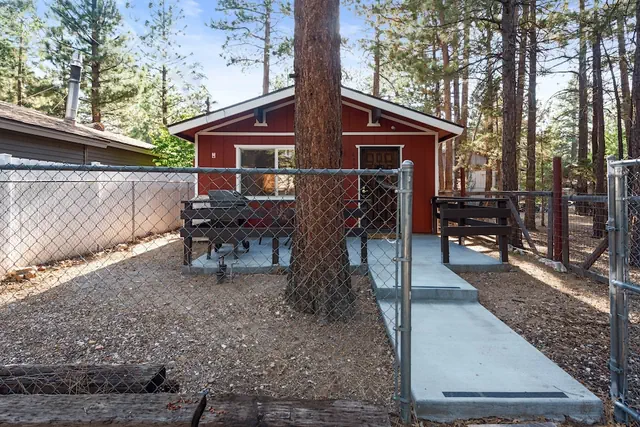 Photo 1 - Cute Cozy Cabin