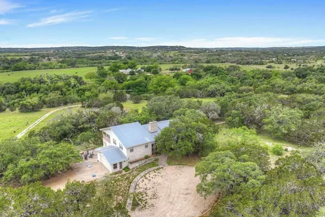 Photo 1 - Serene Creek Front Home With Games+grill!