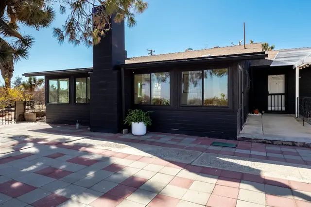 Photo 1 - Know Joshua Tree 2 Bedroom Home