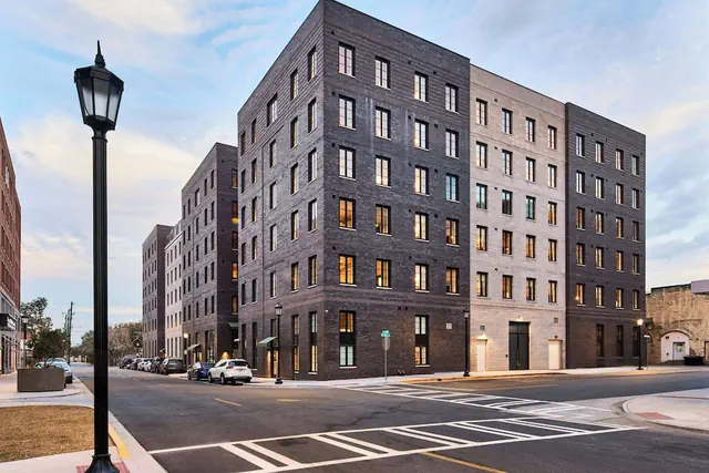 Photo 1 - The Ann Savannah, Apartments By Marriott Bonvoy