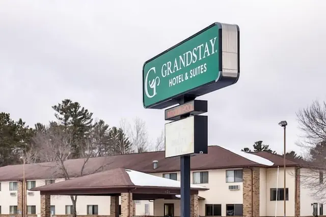 Photo 1 - GrandStay Hotel & Suites