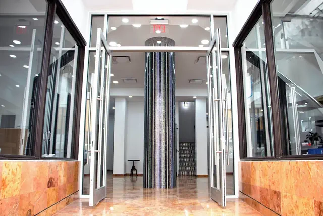 Photo 1 - Armas Hotel