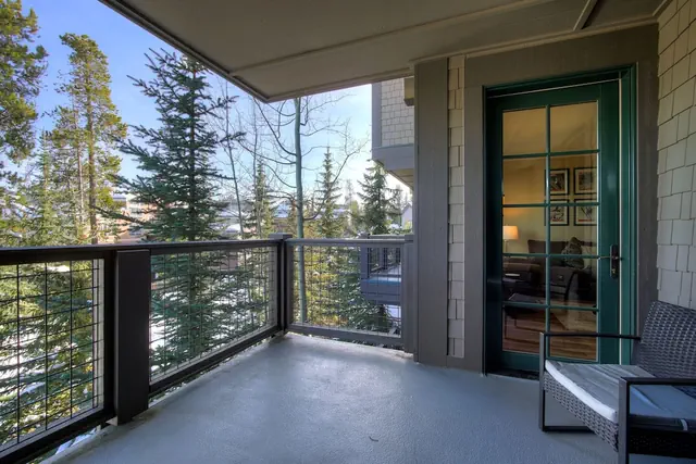 Photo 1 - Cozy Ski Chalet With Large Balcony 1 Bedroom Condo
