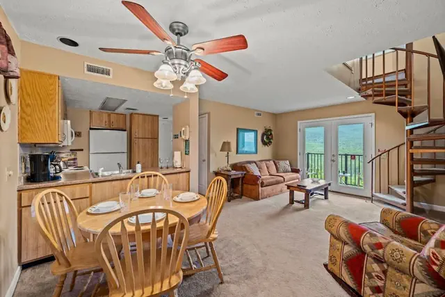 Photo 1 - Hot Tub Heated Pool Mountain Views Sleeps 6