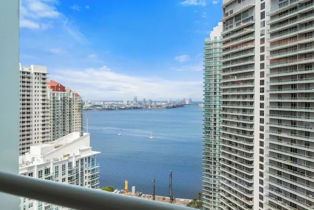 Photo 1 - AKA Brickell 32th Free Parking by Palermo Home