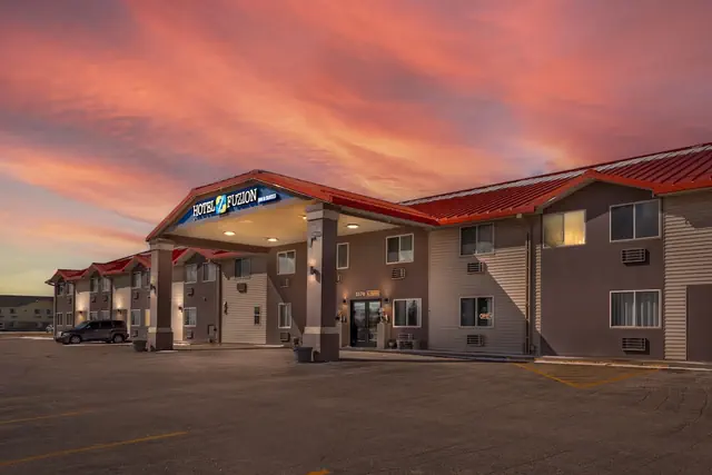 Photo 1 - HOTEL FUZION INN & SUITES