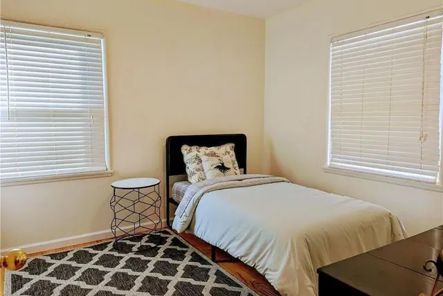 Photo 1 - Convinient Location in Los Angeles