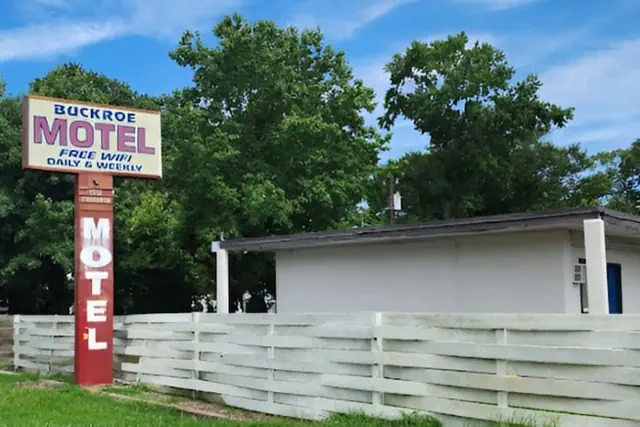 Photo 1 - Buckroe Motel