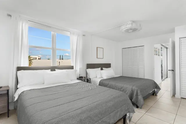 Photo 1 - Bay Harbor Sunset Apt 4A