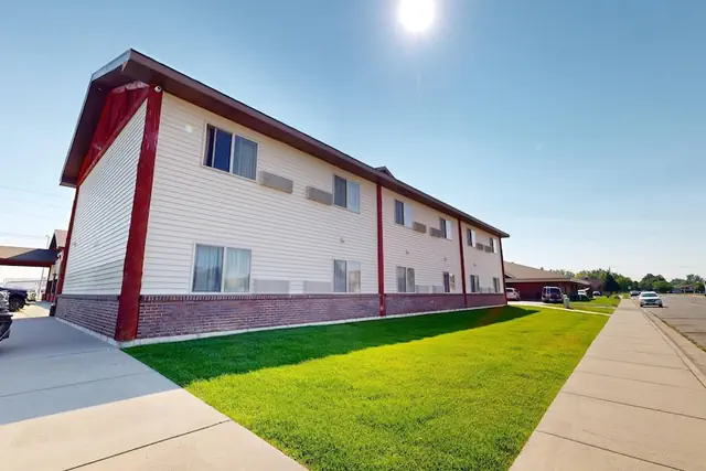 Photo 1 - Western Executive Inn