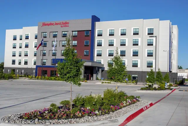 Photo 1 - Hampton Inn & Suites Irving Hwy 183