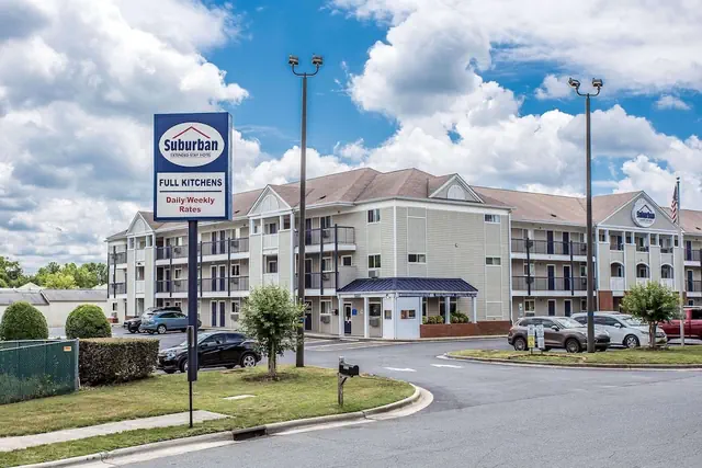 Photo 1 - Suburban Studios Charlotte - Ballantyne