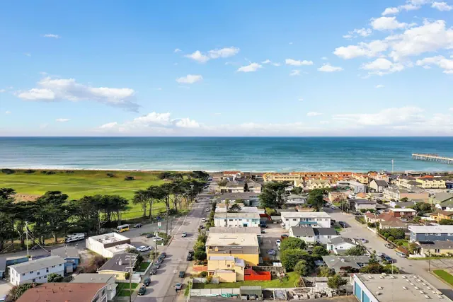 Photo 1 - Beachy 1BR Escape with SofaBed Golf