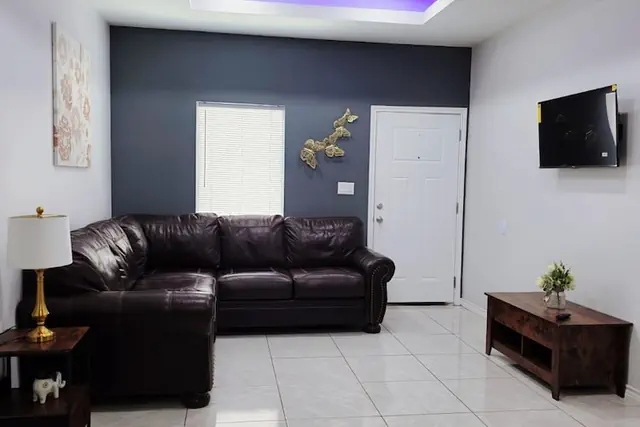 Photo 1 - Apartment With 3 Bedrooms 40 Minutes From South Padre