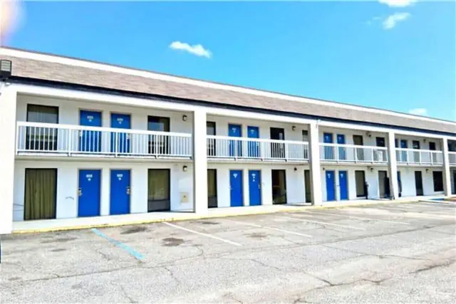 Photo 1 - Baymont By Wyndham Metter