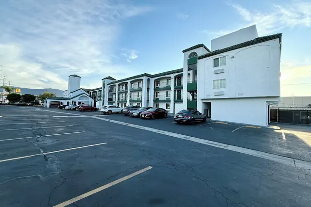 Photo 1 - Casa Blanca Hotel - Corona