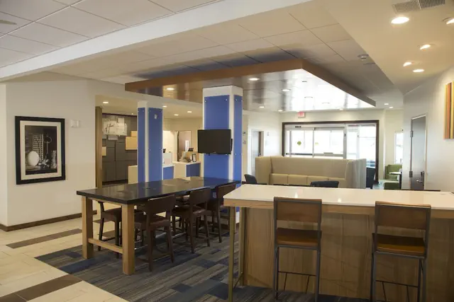 Photo 1 - Holiday Inn Express & Suites Port Huron by IHG