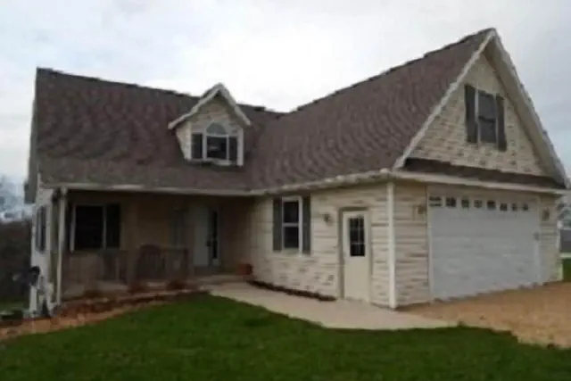 Photo 1 - Tomahawk House