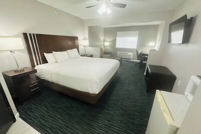 Photo 1 - BridgePointe Inn & Suites by BPhotels, Lincoln I-80/27th St