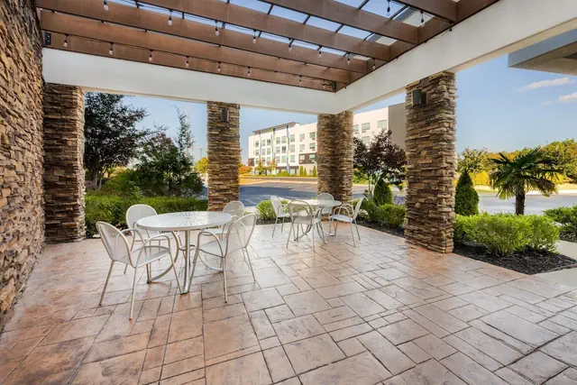 Photo 1 - Courtyard by Marriott Auburn