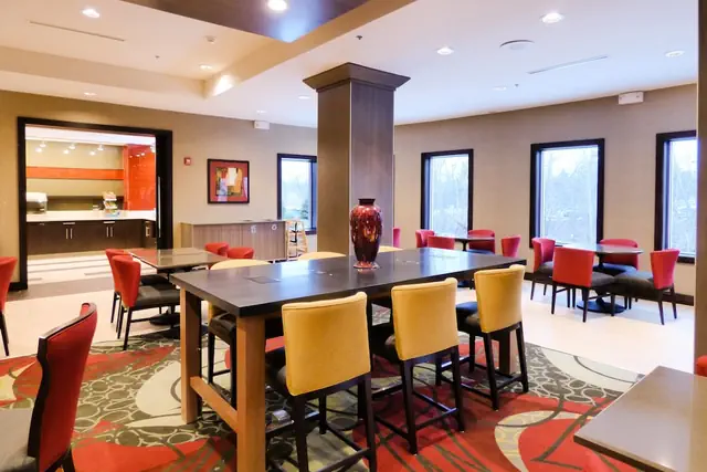 Photo 1 - Holiday Inn Express & Suites Plymouth - Ann Arbor Area by IHG