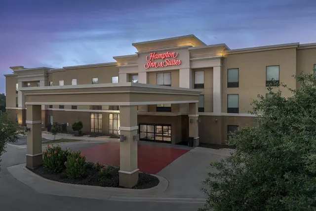Photo 1 - Hampton Inn & Suites Georgetown/Austin North