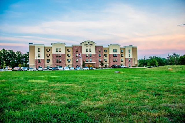 Photo 1 - Candlewood Suites : Overland Park - W 135th St by IHG