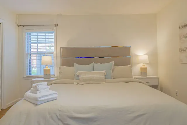 Photo 1 - Relaxing 3BR Getaway with Pool and games