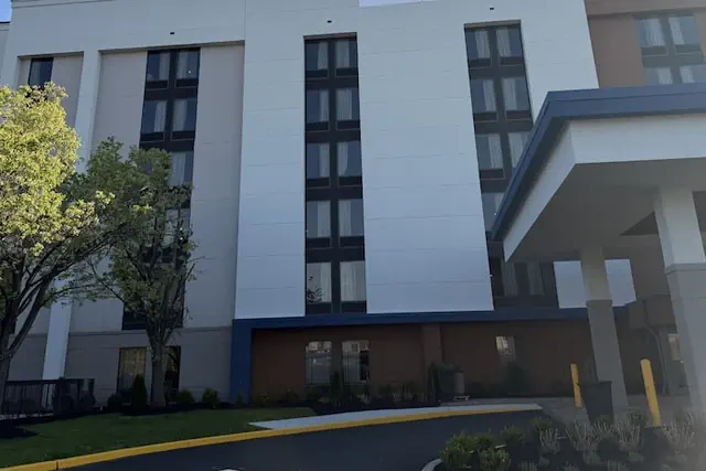 Photo 1 - Hampton Inn by Hilton Philadelphia International Airport