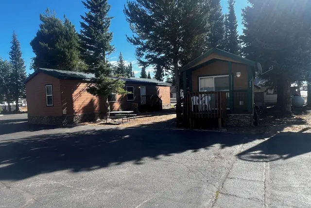 Photo 1 - Pioneer Motel
