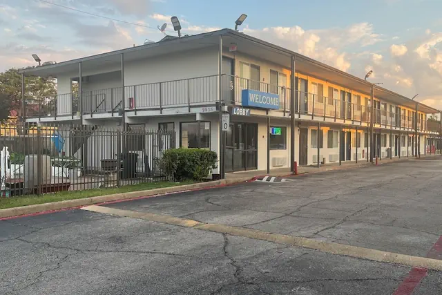 Photo 1 - Motel 6 Dallas, Tx – St. Augustine / Hwy 175