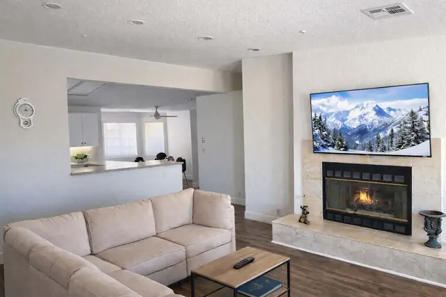 Photo 1 - @ Marbella Lane - Majestic Desert Mountain Views