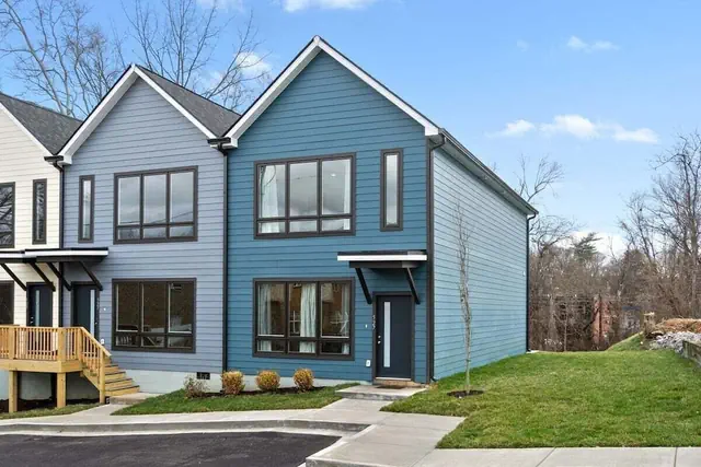 Photo 1 - Rebecca's Downtown Luxury Living