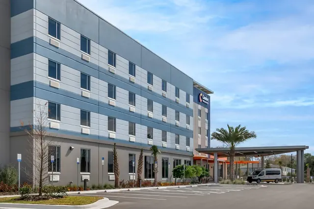 Photo 1 - Comfort Inn & Suites Orlando Sanford Airport