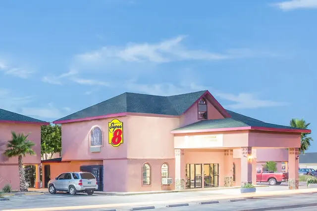 Photo 1 - Super Motel