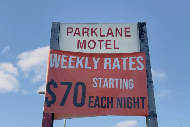 Photo 1 - Parklane Motel