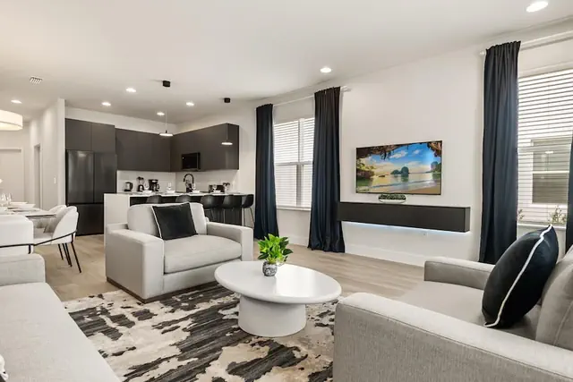 Photo 1 - Contemporary 4BR Townhome With Pool & Themed Rooms